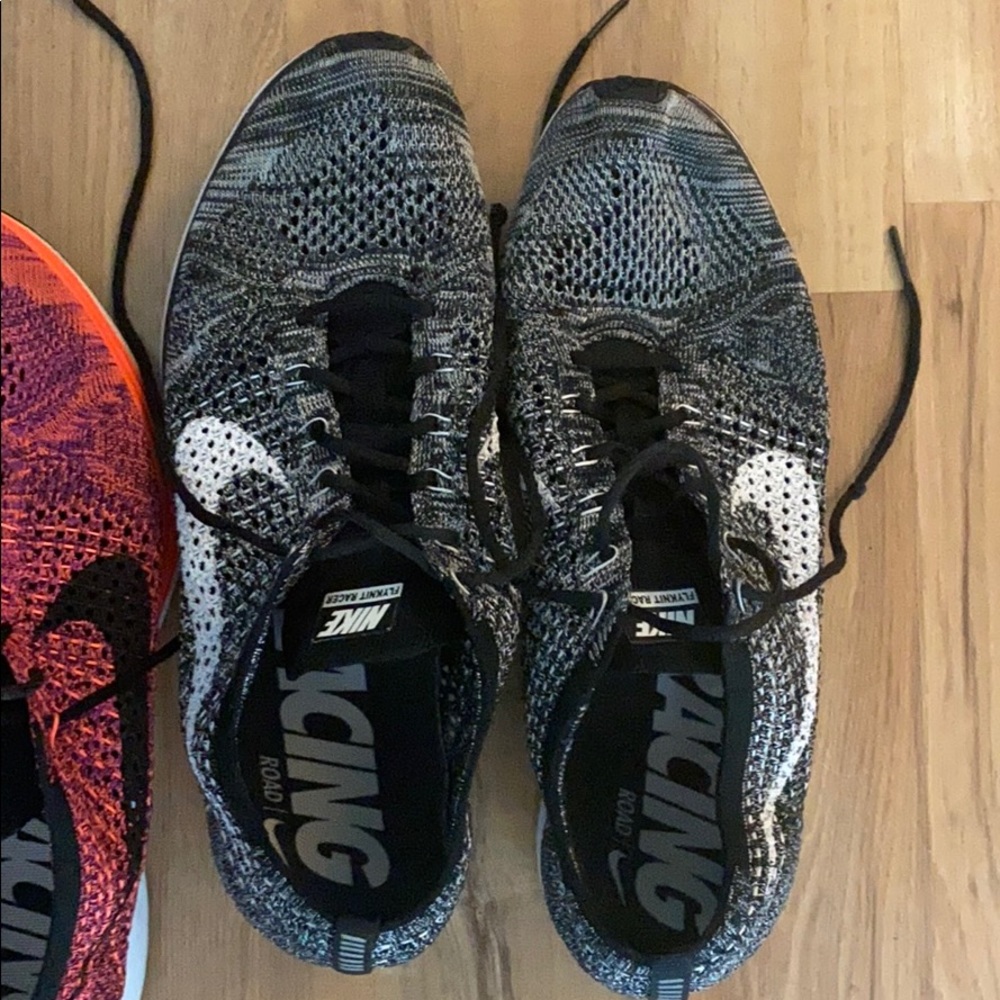 Nike Flyknit Racers ( 2pairs) - Picture 2 of 13